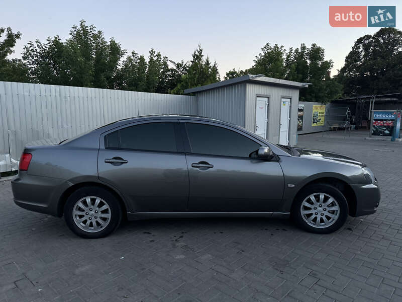 Седан Mitsubishi Galant 2008 в Никополе