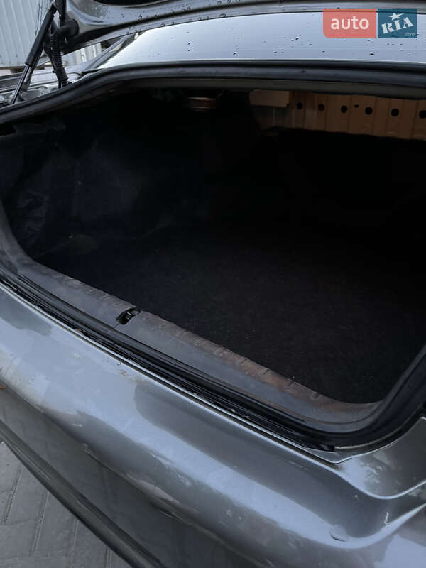 Седан Mitsubishi Galant 2008 в Никополе