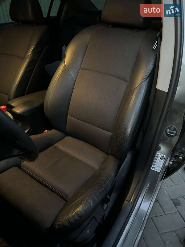 Седан Mitsubishi Galant 2008 в Никополе