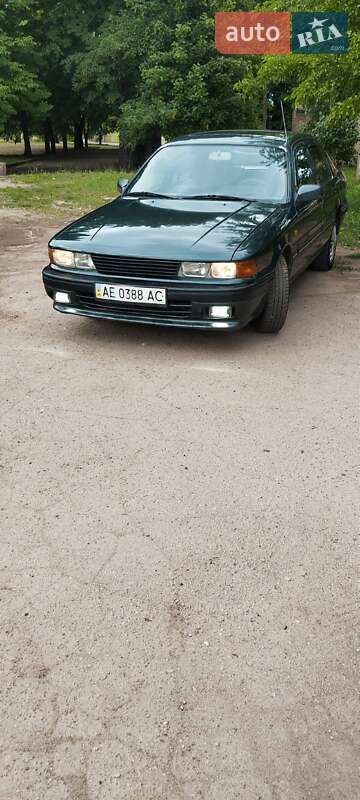 Лифтбек Mitsubishi Galant 1991 в Кривом Роге
