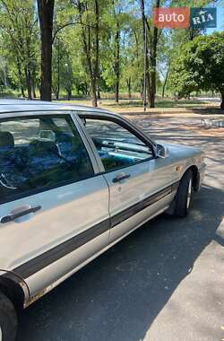 Седан Mitsubishi Galant 1992 в Киеве