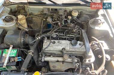 Седан Mitsubishi Galant 1992 в Киеве