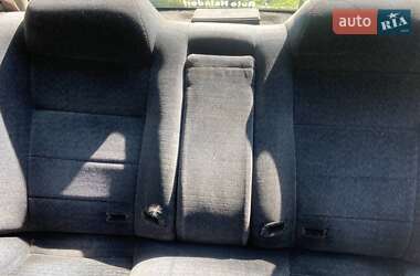 Седан Mitsubishi Galant 1992 в Киеве
