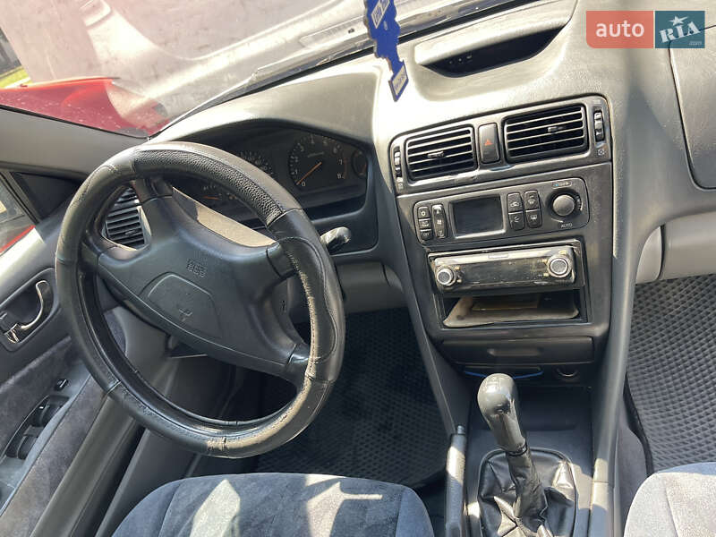 Седан Mitsubishi Galant 1997 в Измаиле