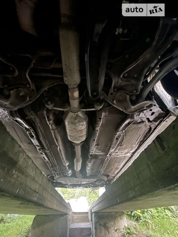 Седан Mitsubishi Galant 1998 в Львове