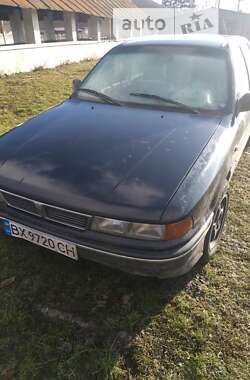 Седан Mitsubishi Galant 1989 в Шепетівці