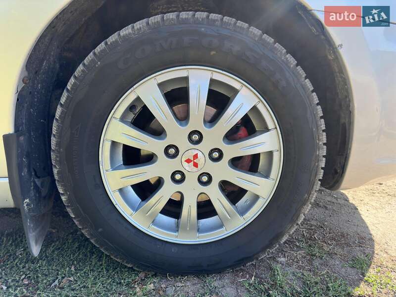 Седан Mitsubishi Galant 2007 в Хмельницком