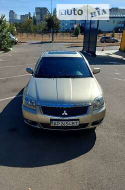 Седан Mitsubishi Galant 2009 в Киеве