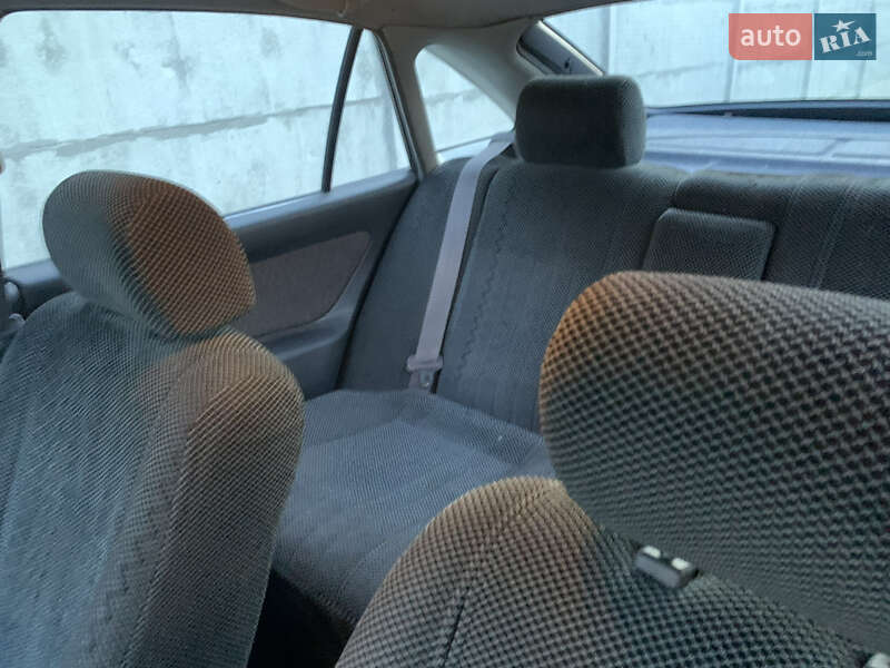 Лифтбек Mitsubishi Galant 1993 в Харькове