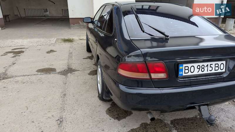 Ліфтбек Mitsubishi Galant 1993 в Шумську
