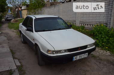 Седан Mitsubishi Galant 1988 в Дніпрі