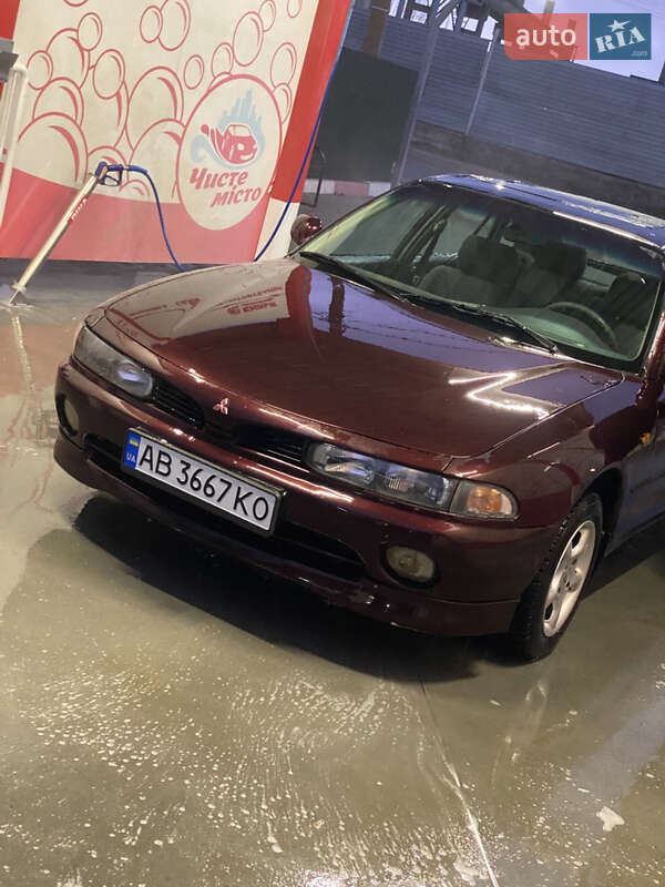Ліфтбек Mitsubishi Galant 1993 в Вінниці