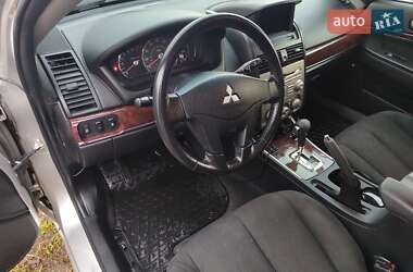 Седан Mitsubishi Galant 2010 в Києві