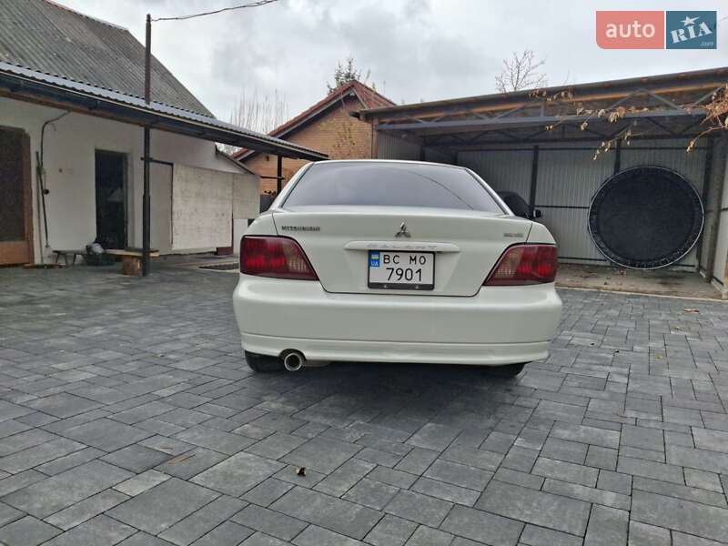 Седан Mitsubishi Galant 2003 в Львові