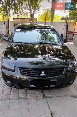 Седан Mitsubishi Galant 2009 в Киеве