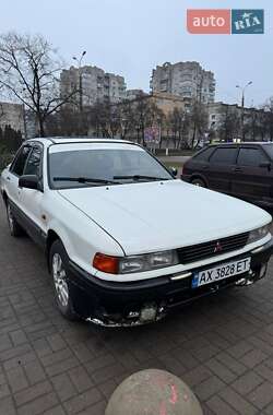 Седан Mitsubishi Galant 1992 в Сумах