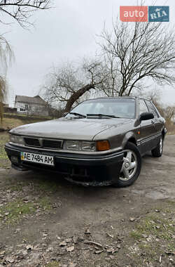 Ліфтбек Mitsubishi Galant 1991 в Дніпрі