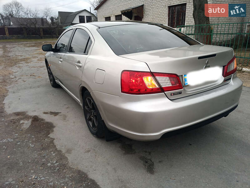 Седан Mitsubishi Galant 2008 в Звягелі