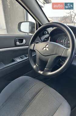 Седан Mitsubishi Galant 2007 в Черновцах