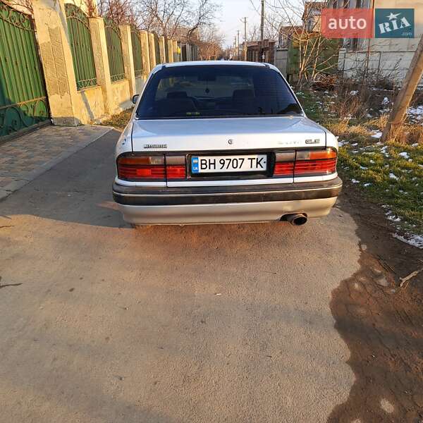 Седан Mitsubishi Galant 1988 в Одессе
