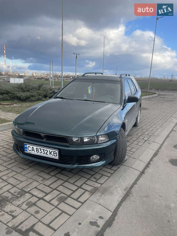 Универсал Mitsubishi Galant 2000 в 