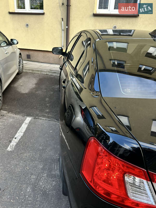 Седан Mitsubishi Galant 2009 в Решетиловке
