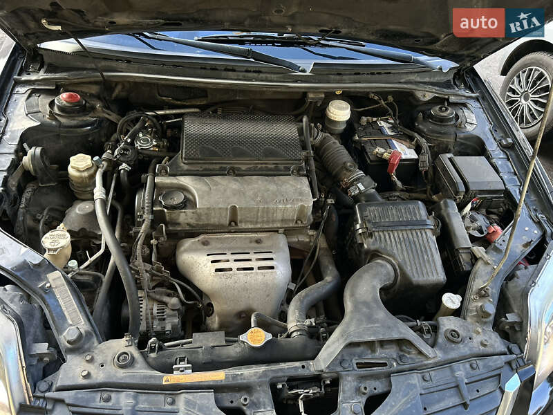 Седан Mitsubishi Galant 2009 в Решетиловке
