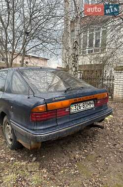 Ліфтбек Mitsubishi Galant 1989 в Чернігові