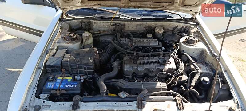 Седан Mitsubishi Galant 1993 в Києві