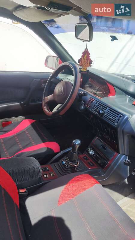 Седан Mitsubishi Galant 1989 в Черкасах