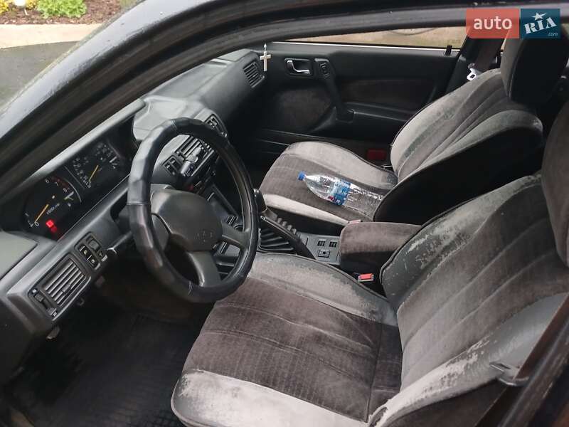 Седан Mitsubishi Galant 1991 в Гайсину