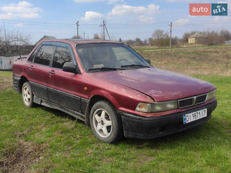 Седан Mitsubishi Galant 1988 в Броварах