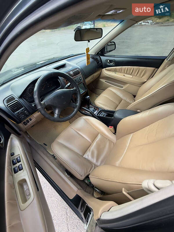 Седан Mitsubishi Galant 1997 в Запорожье