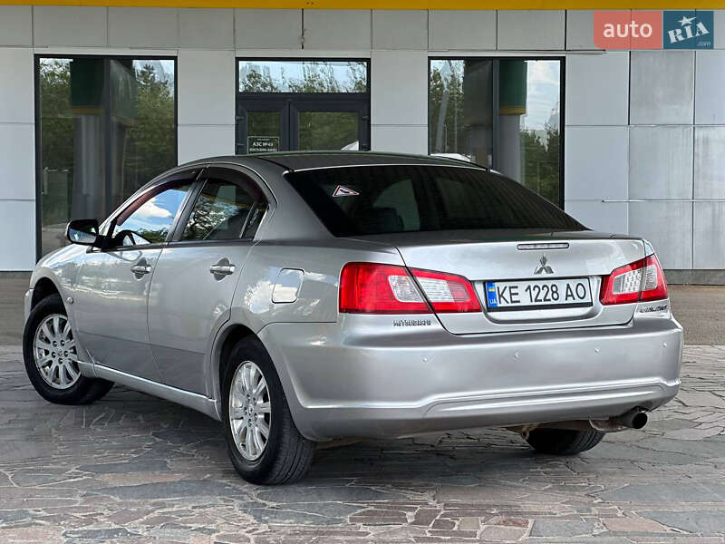 Седан Mitsubishi Galant 2008 в Днепре