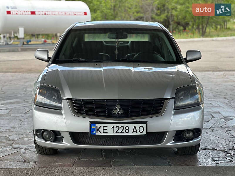 Седан Mitsubishi Galant 2008 в Днепре