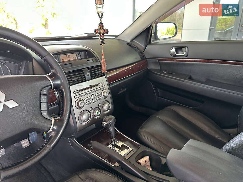 Седан Mitsubishi Galant 2008 в Днепре