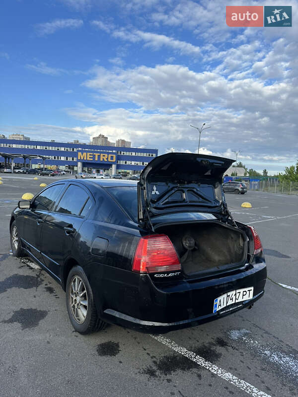 Седан Mitsubishi Galant 2004 в Киеве