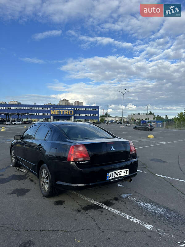 Седан Mitsubishi Galant 2004 в Киеве