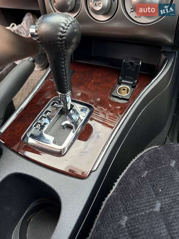 Седан Mitsubishi Galant 2009 в Бережанах