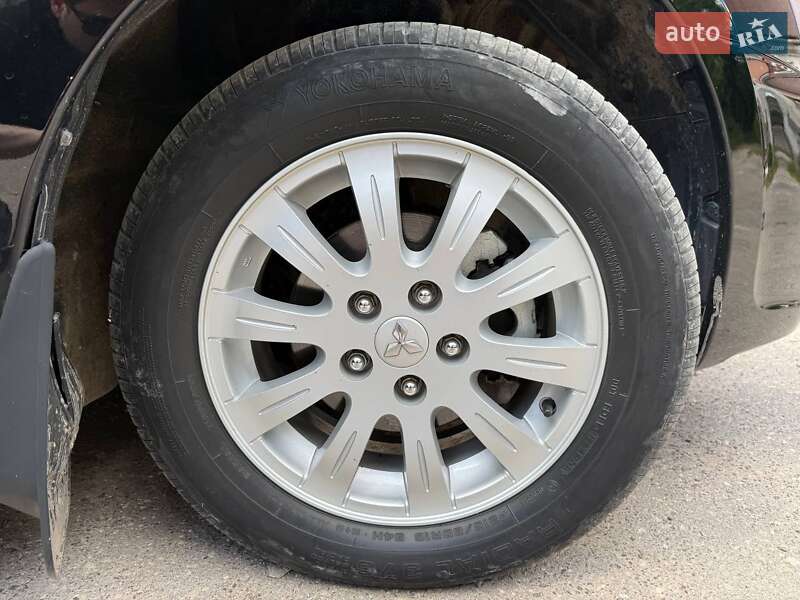 Седан Mitsubishi Galant 2009 в Бережанах