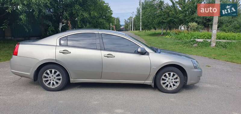 Седан Mitsubishi Galant 2006 в Киеве