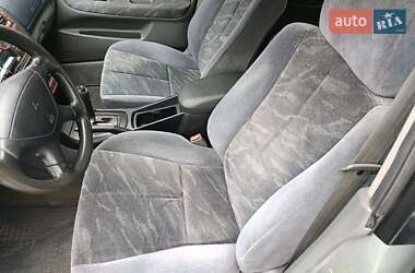 Седан Mitsubishi Galant 2001 в 