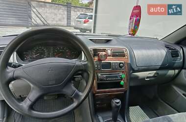 Седан Mitsubishi Galant 2001 в 