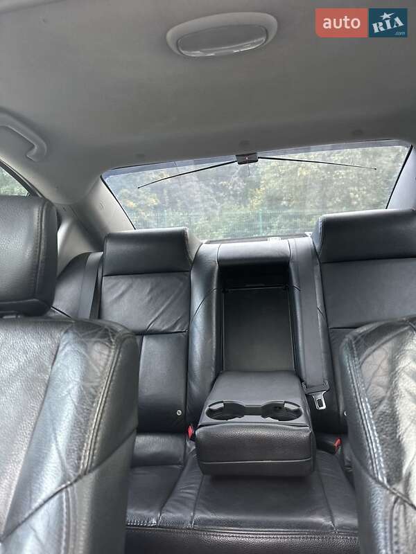 Седан Mitsubishi Galant 2009 в Киеве