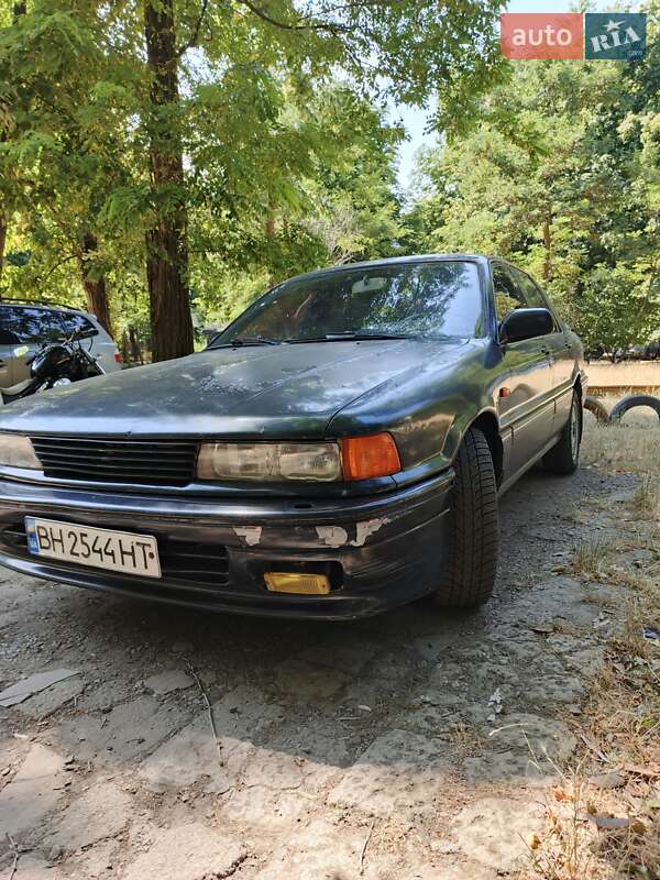 Лифтбек Mitsubishi Galant 1989 в Одессе