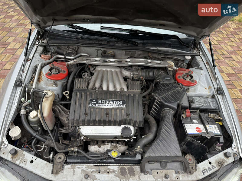 Седан Mitsubishi Galant 1998 в Киеве