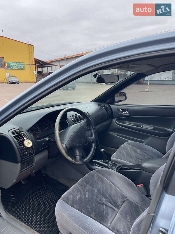 Седан Mitsubishi Galant 1999 в Житомире