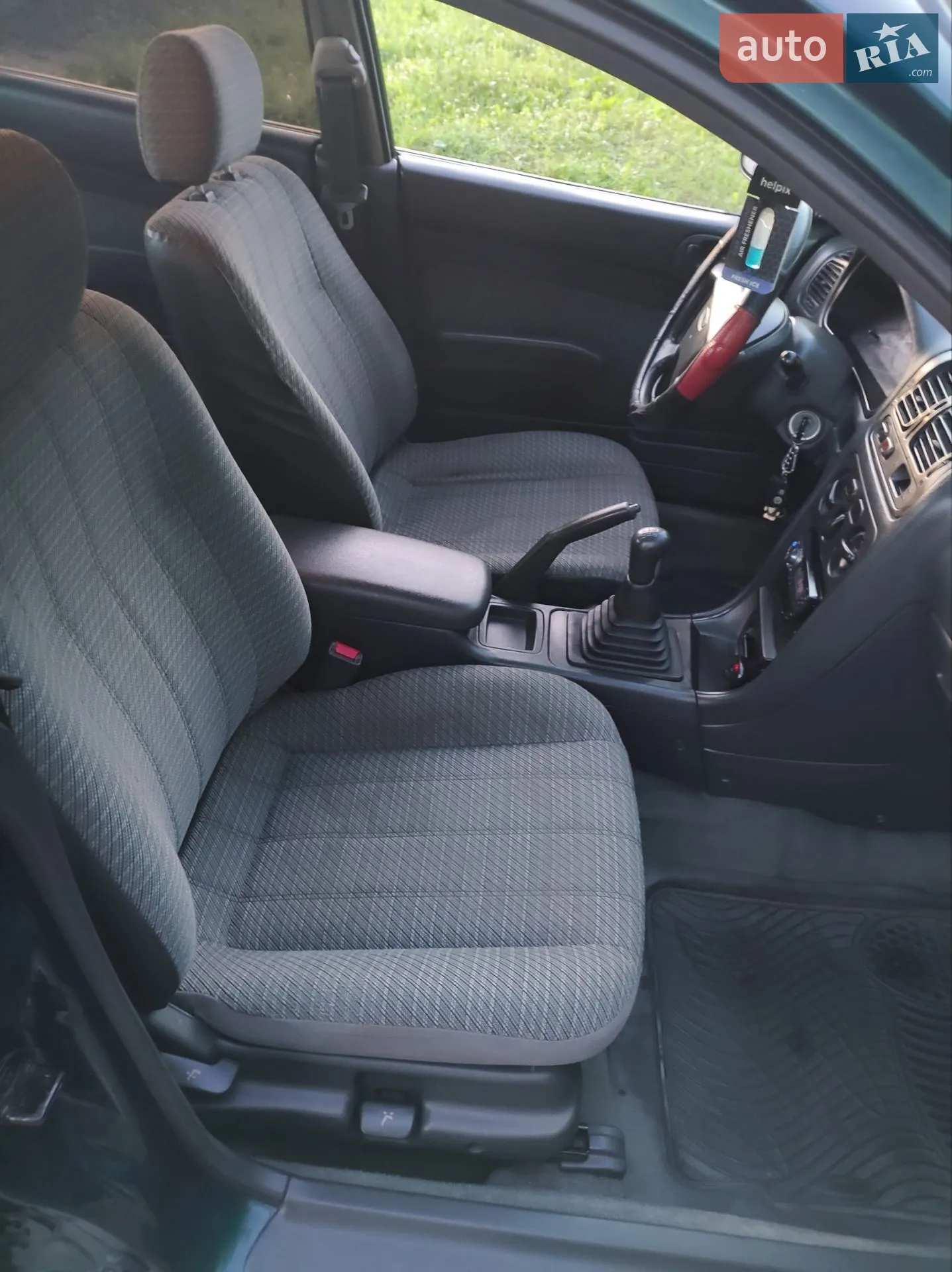 Mitsubishi Galant 1996 VIN JMBSNE52ATZ000784 фото оголошення 4 з 14
