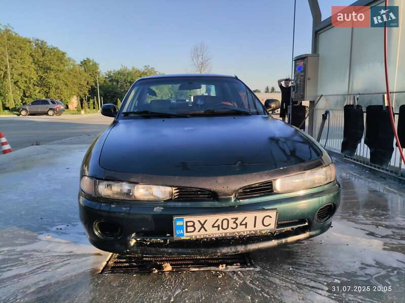 Седан Mitsubishi Galant 1996 в Хмельницькому