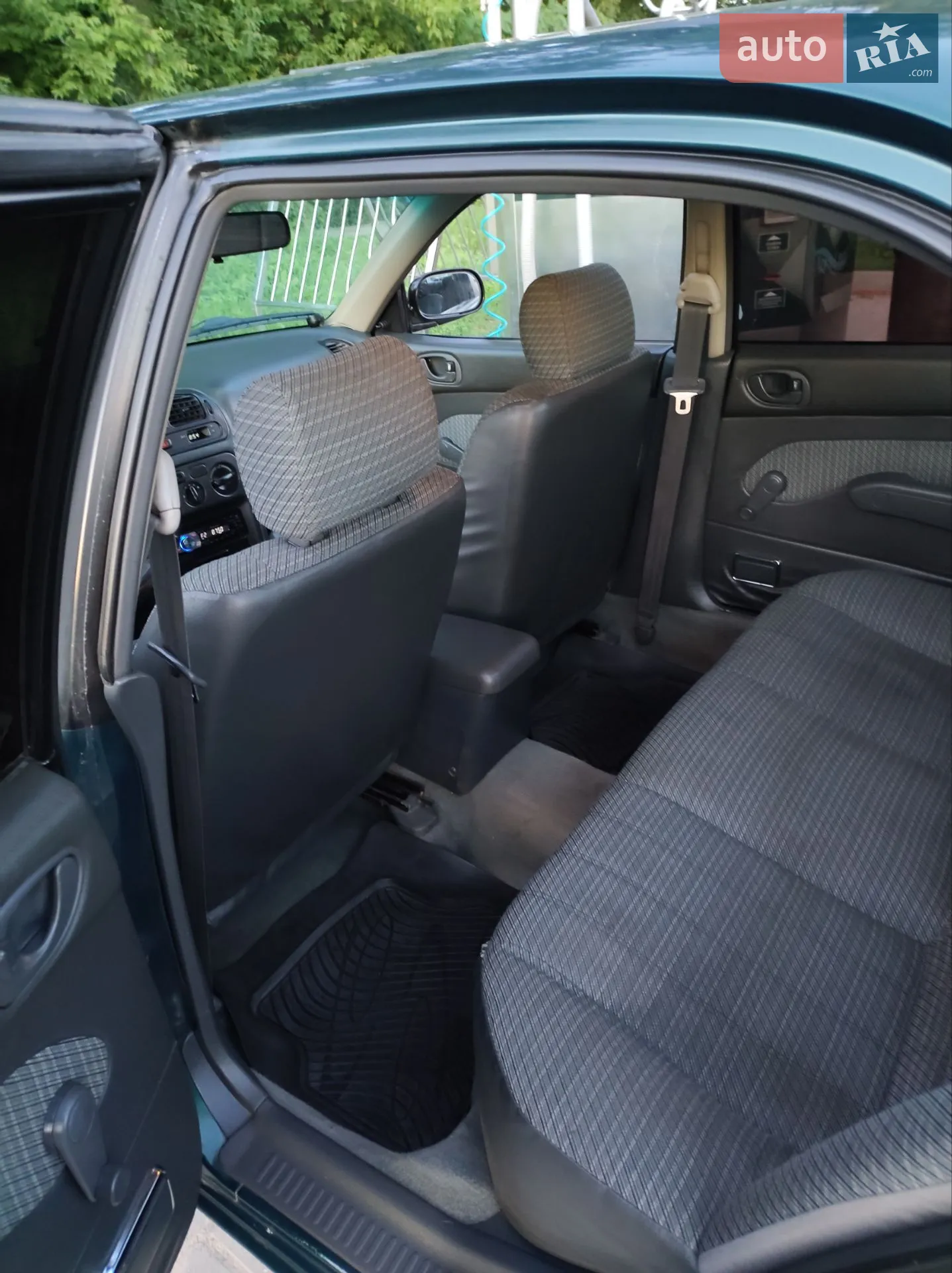 Mitsubishi Galant 1996 VIN JMBSNE52ATZ000784 фото оголошення 8 з 14